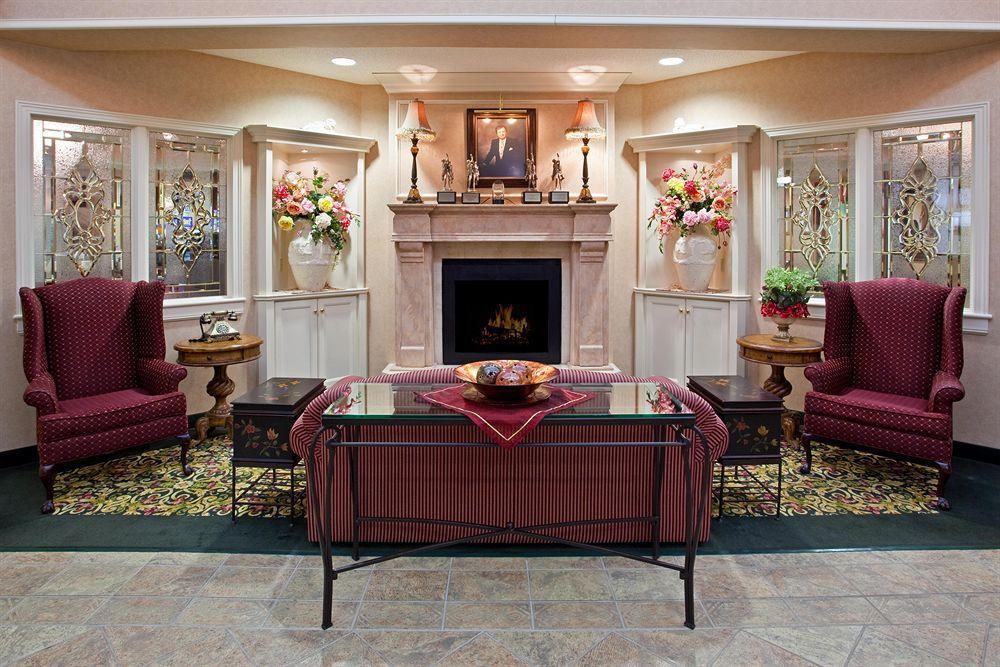 Holiday Inn Express & Suites - Sharon-Hermitage By Ihg West Middlesex Interior photo